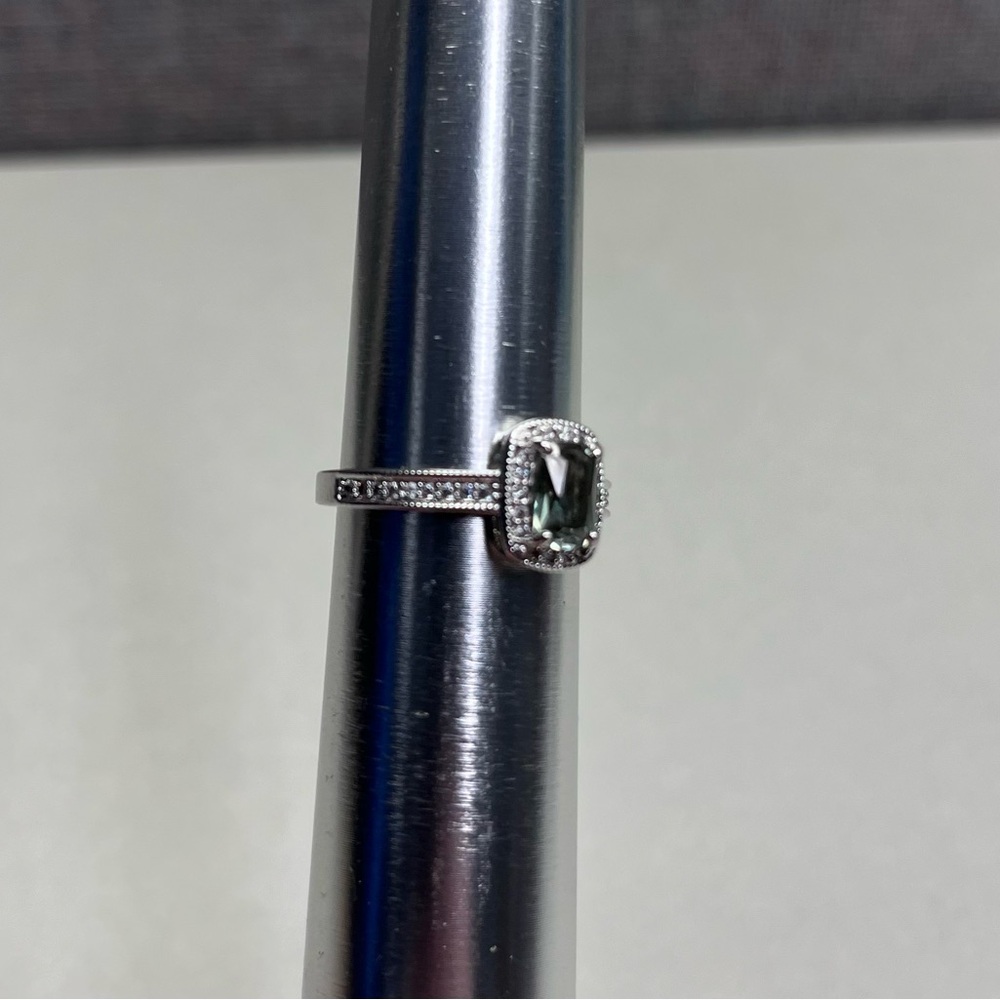 Sage Green Gemstone Ring - Picture 3 of 6